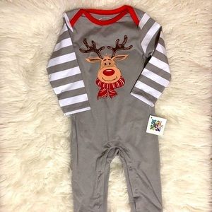 Jane Marie Kids NWTReindeer Holiday pajamas Sz 18M